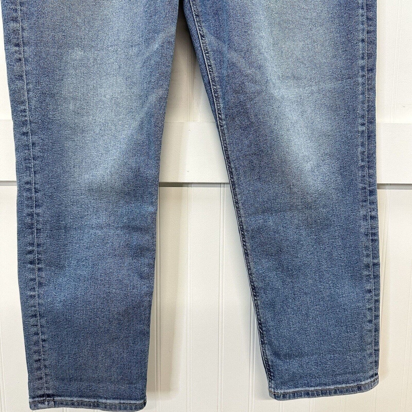 American Eagle Jeans Womens 12 Blue Mom Stretch High Rise Light Denim 90s EUC