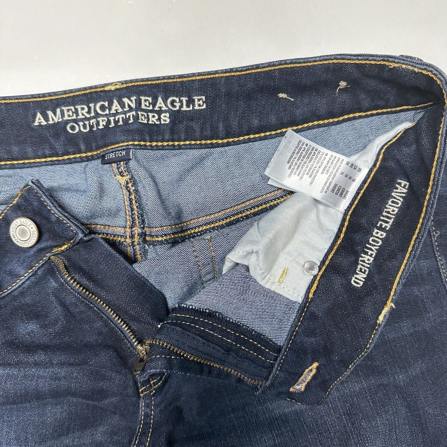 American Eagle Jeans Womens 10 Short Favorite Boyfriend Denim Blue Dark Wash EUC