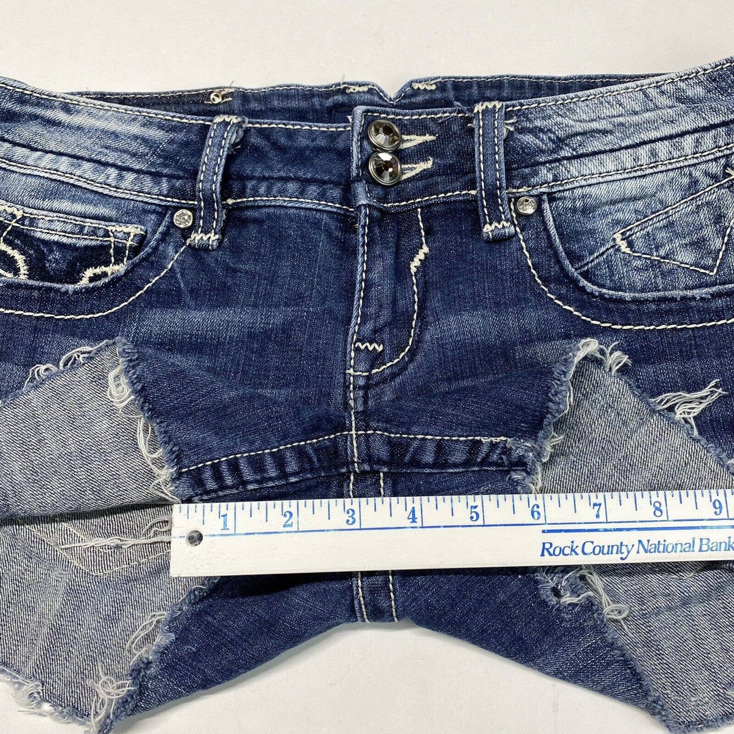 Vigoss Chelsea Cut Off Shorts Sz 7/8 Womens Denim Blue Jean Rhinestones Raw Hems