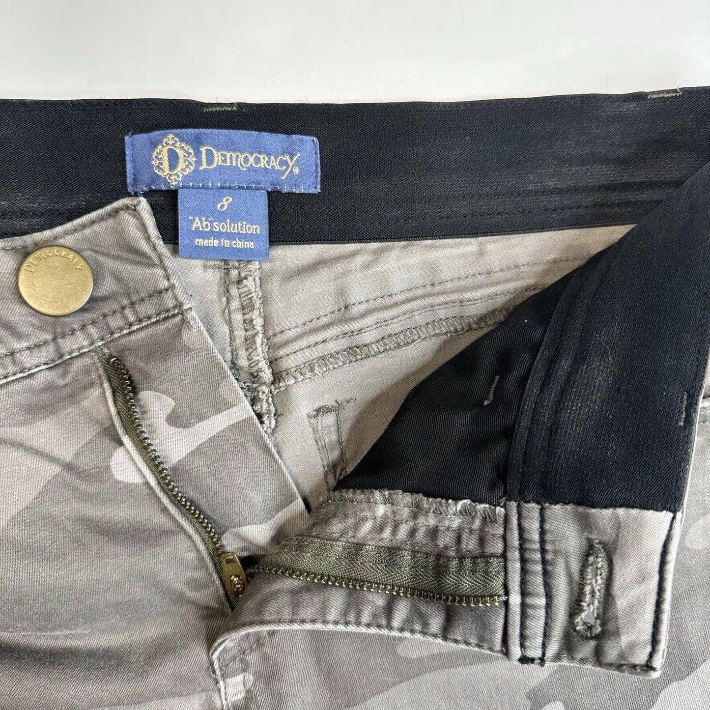 Democracy Ab Solution Skinny Jeans Womens 8 Gray Camo Stretch Denim Booty Lift