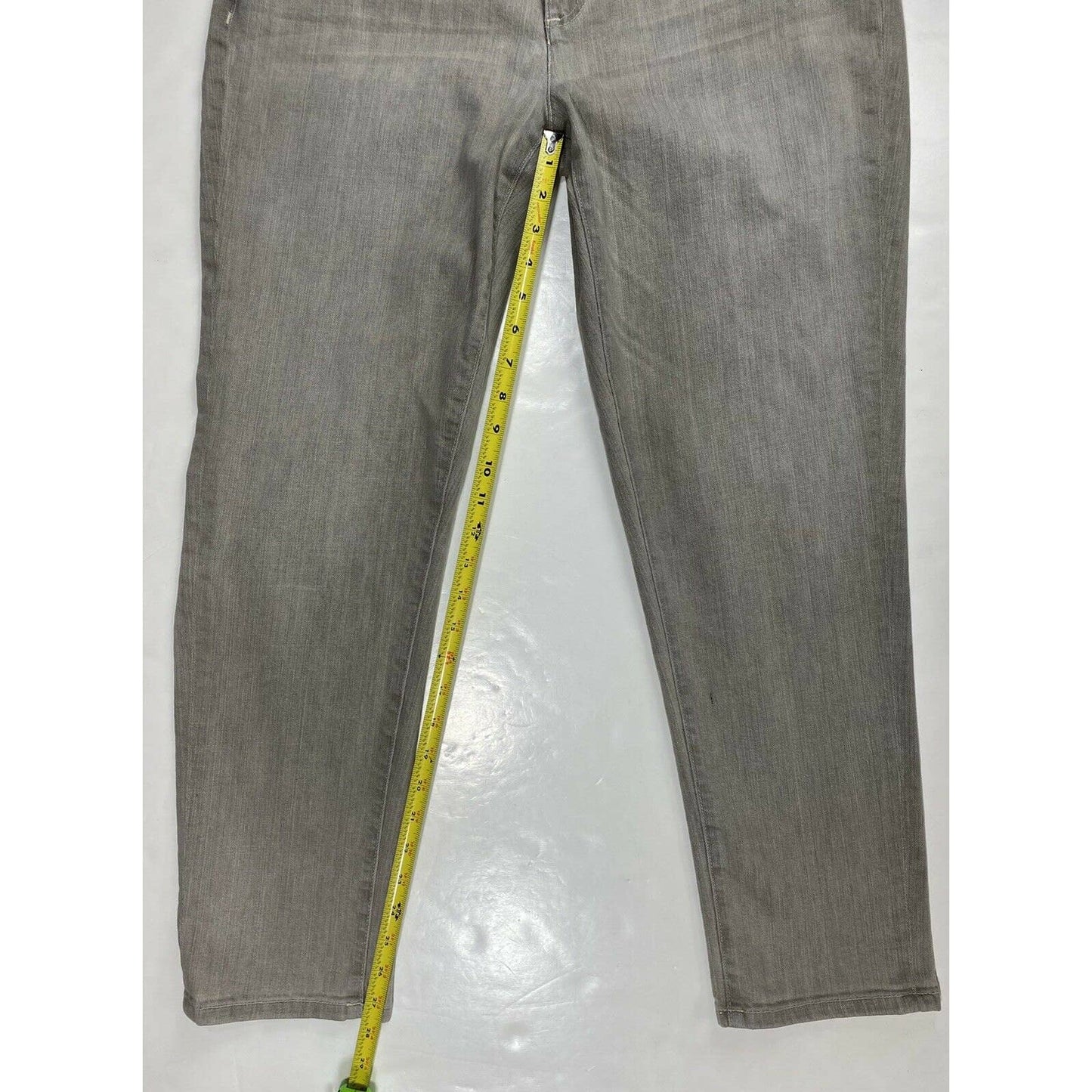 Eileen Fisher Tapered Ankle Sz 12 Midrise Light Gray Denim Jeans Organic Cotton