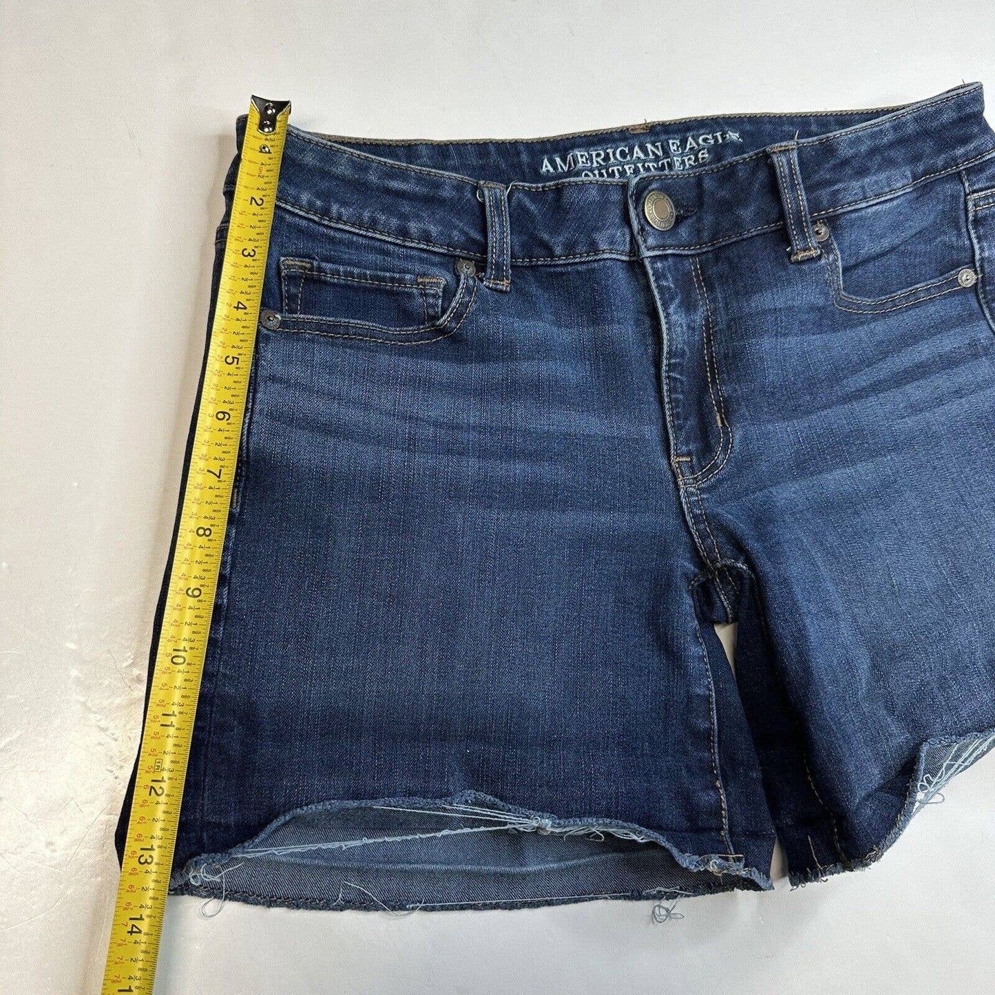 American Eagle Midi Shorts Sz 8 360 Super Stretch Denim Blue Jean Dark Fray