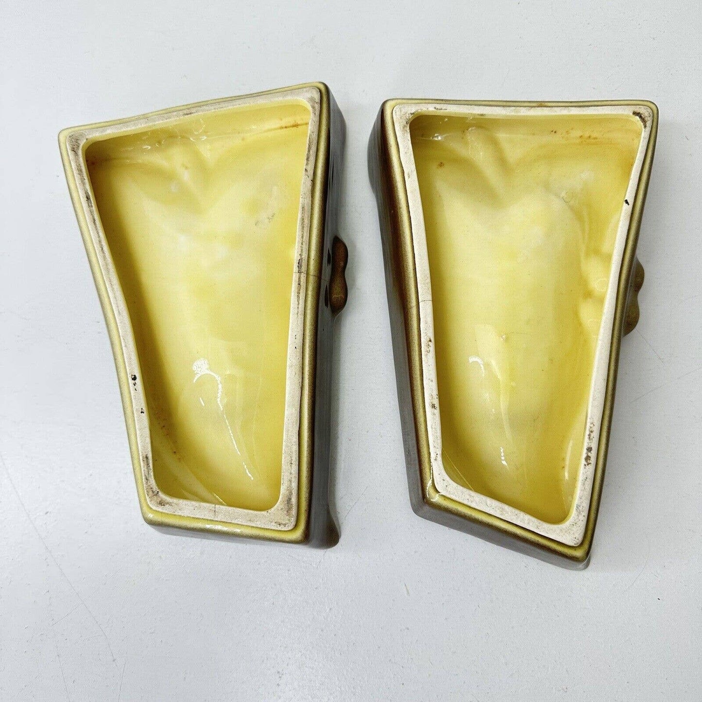 Pair Of Vintage Mid Century Modern Ceramic Leaf Ashtrays 1950s 1960s Atomic Age